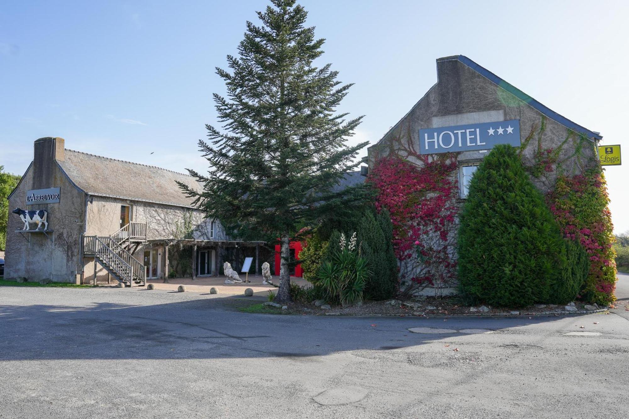 Logis L'Abreuvoir Heric Exterior photo